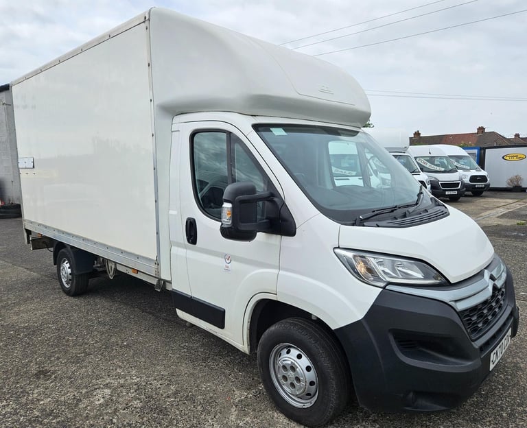 image for 2020 CITROEN RELAY 2.2 BlueHDi 4mtr Luton 140ps X 2020 White
