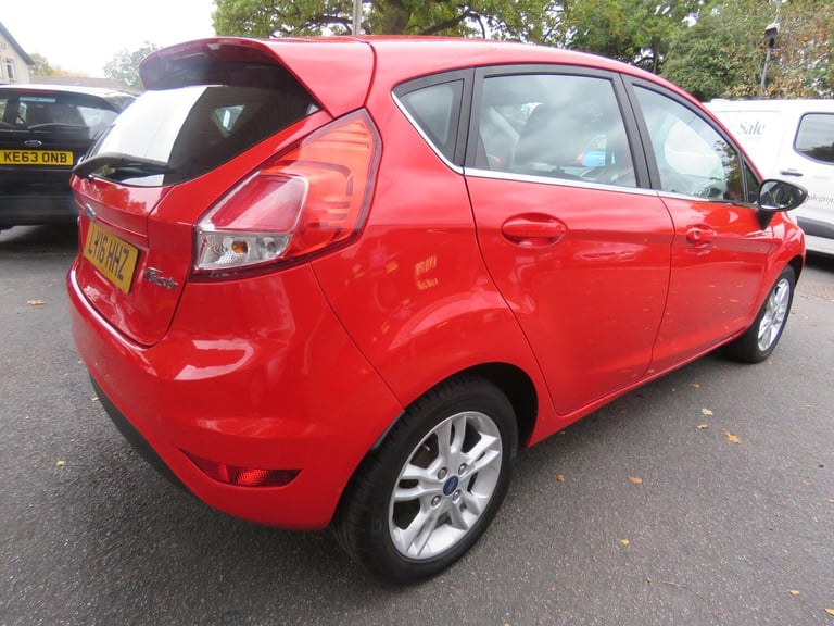 2016 Ford Fiesta 1.0T EcoBoost Zetec Euro 6 (s/s) 5dr HATCHBACK Petrol Manual