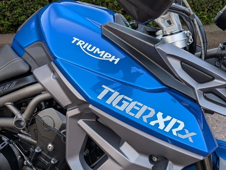 TRIUMPH TIGER 800 XRX LOW - 2016 16 - FULL LUGGAGE - LOW RIDE HEIGHT