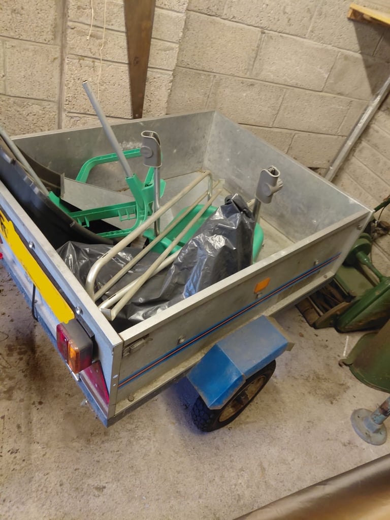 Car trailer