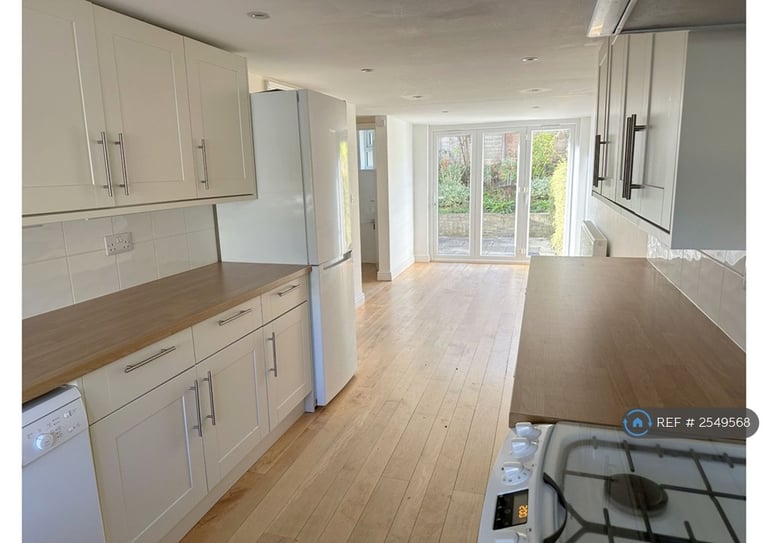 3 bedroom house in Mulberry Close, Cambridge, CB4 (3 bed) (#2549568)