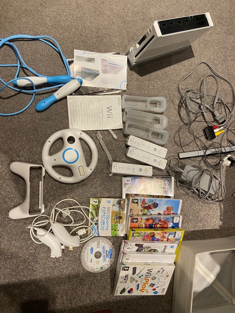 Nintendo Wii console Bundle