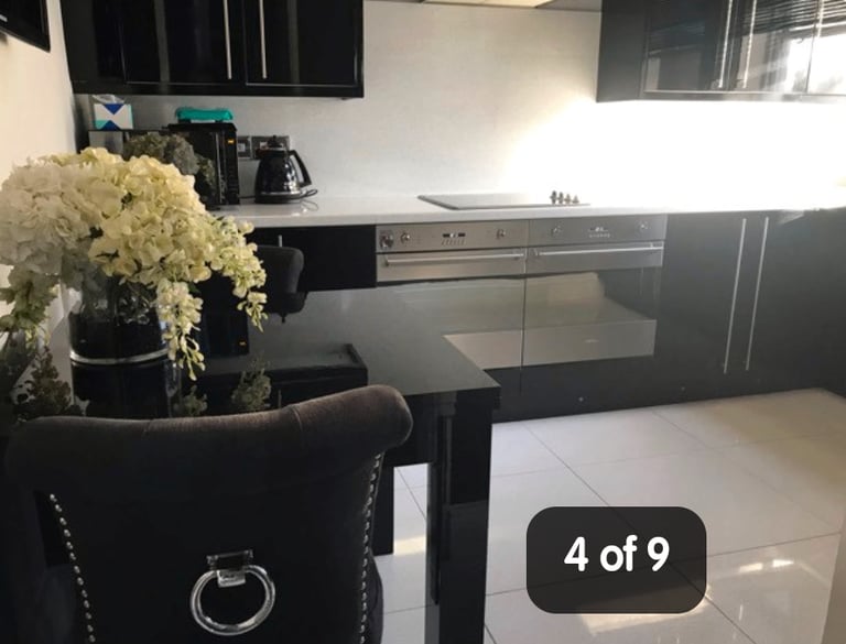 Two double bedroom Victorian house conversion in Islington Angel 