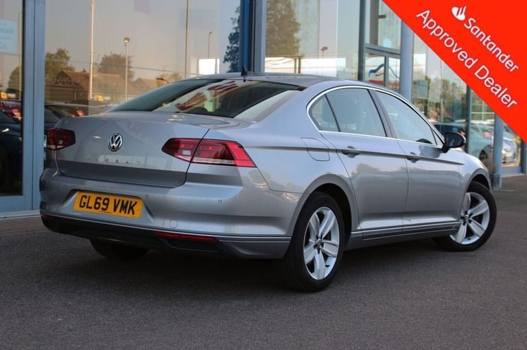 2019 69 VOLKSWAGEN PASSAT 1.6 TDI SE NAV SALOON 4DR DIESEL DSG EURO 6 (S/S) (120