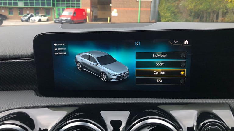 2022 Mercedes-Benz A-Class A 200 SPORT EXECUTIVE AUT Saloon Petrol Automatic