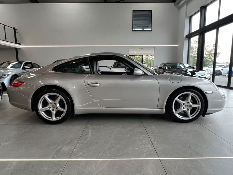 2005 Porsche 911 3.6 997 Carrera Coupe 2dr Petrol Manual (266 g/km, 325 bhp) Coupe Petrol Automatic