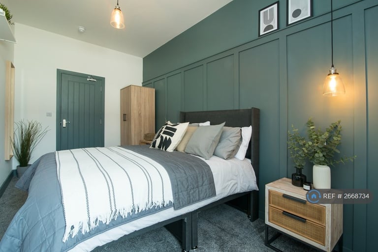 1 bedroom in Cross Street, Sale, M33 (#2668734)