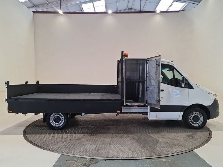 MERCEDES-BENZ SPRINTER 2.0 315 CDI PROGRESSIVE L3 RWD 150 BHP TIPPER DIE