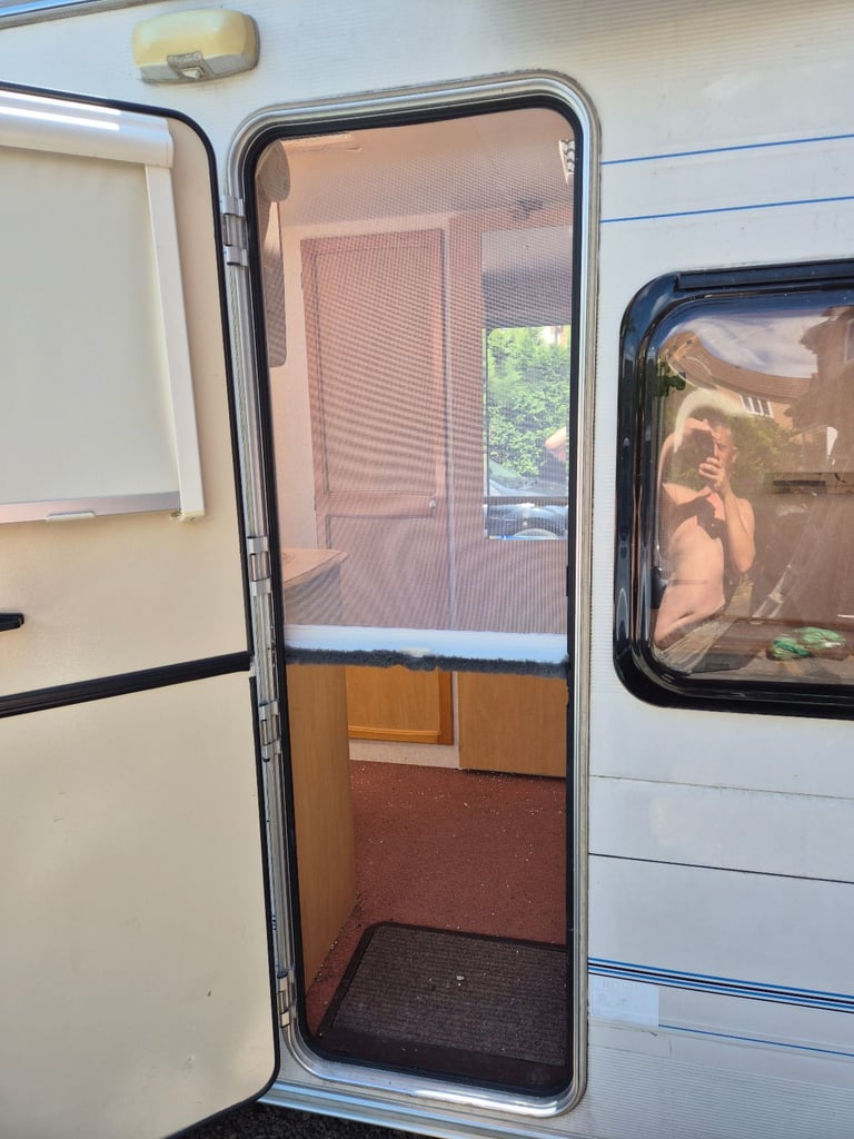 Main door fly nets for camper, caravan, motorhome or boat.