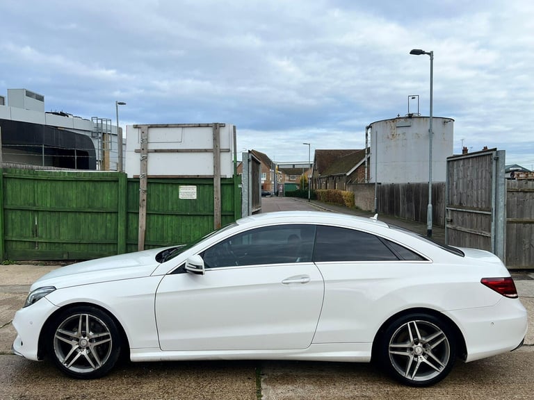 2015 Mercedes-Benz E Class E220 BlueTEC AMG Line Premium 2dr 7G-Tronic COUPE DIESEL Automatic