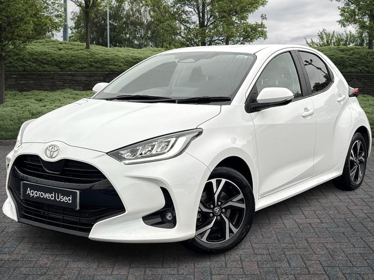 2024 Toyota Yaris 1.5 Hybrid Design 5dr CVT Hatchback Hybrid Automatic