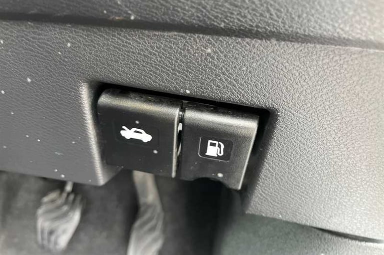 2019 Nissan Micra 0.9 IG-T N-Connecta Hatchback 5dr Petrol Manual Euro 6 (s/s) (90 ps) Hatchback ...