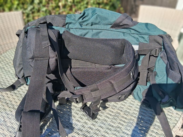 image for LARGE HIKING BACKPACK