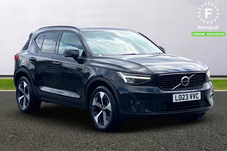 image for 2023 Volvo XC40 2.0 B3P Plus Dark 5dr Auto Estate PETROL Automatic