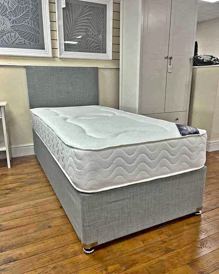 Go Now !! 3ft Single Divan bed With Mattress - Fast delivery 