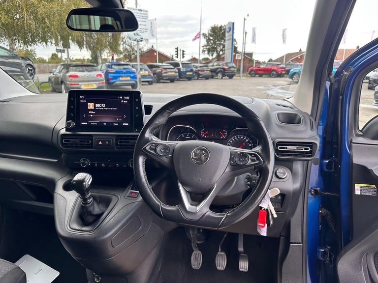 2022 Vauxhall Combo Life 1.5 Turbo D SE XL MPV 5dr Diesel Manual 6Spd Euro 6 (s/s) (7 Seat) (100 ...