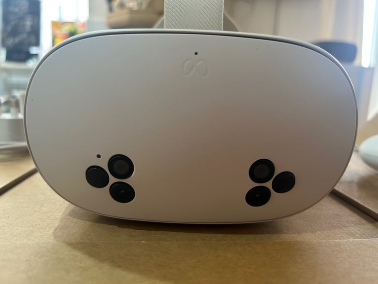 Meta Quest 3s excellent condition boxed 