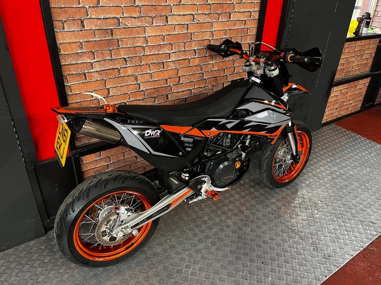 2012 KTM 690 SMC LOTS OF EXTRAS