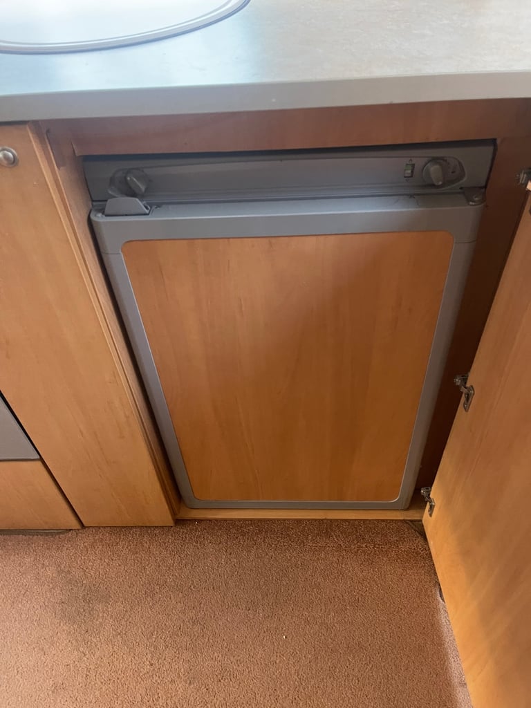 Swift Charisma 2005 4 berth 