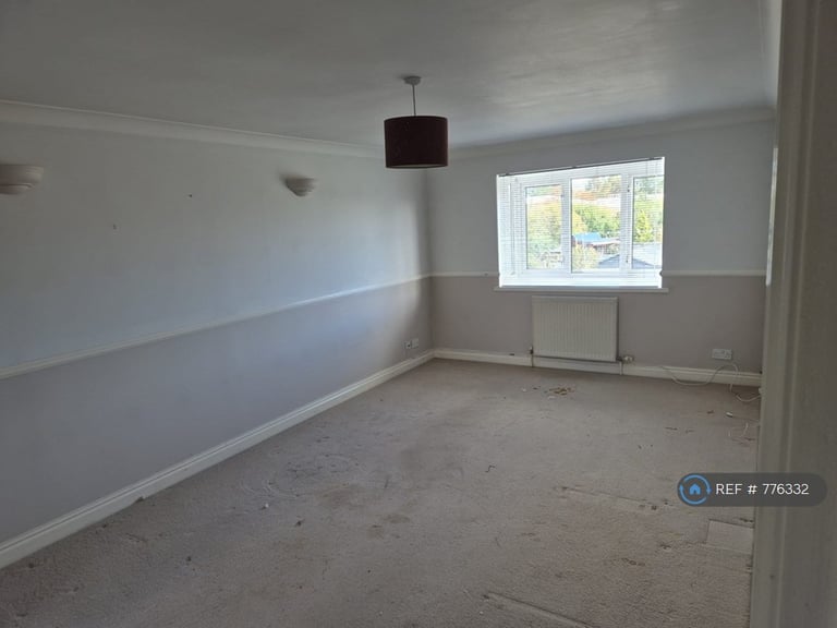 2 bedroom flat in Chatsworth Mews, Sandown, PO36 (2 bed) (#776332)