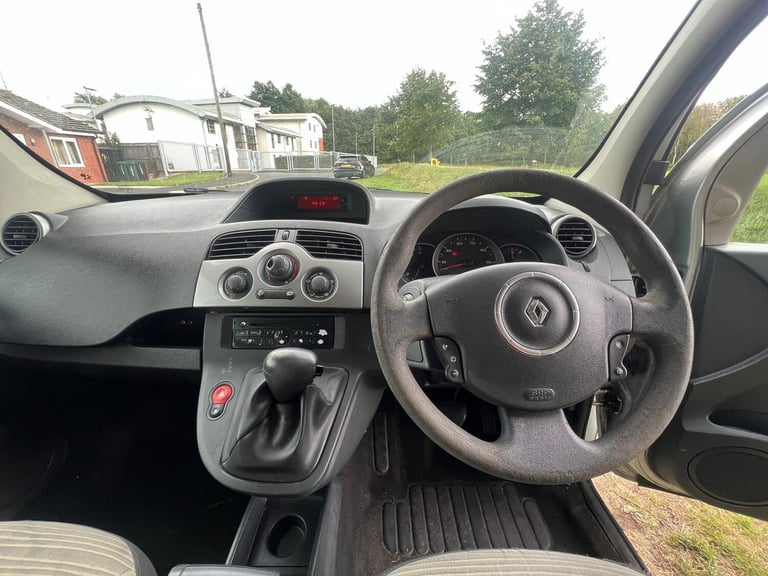 2012 Renault Kangoo 1.6 Expression 5dr Auto [AC] MPV Petrol Automatic