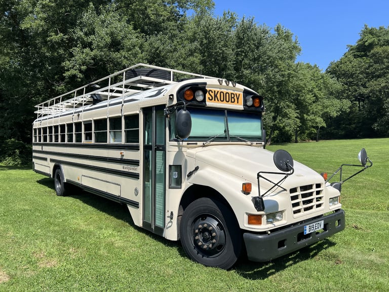 Off Grid Live aboard Skoolie motorhome