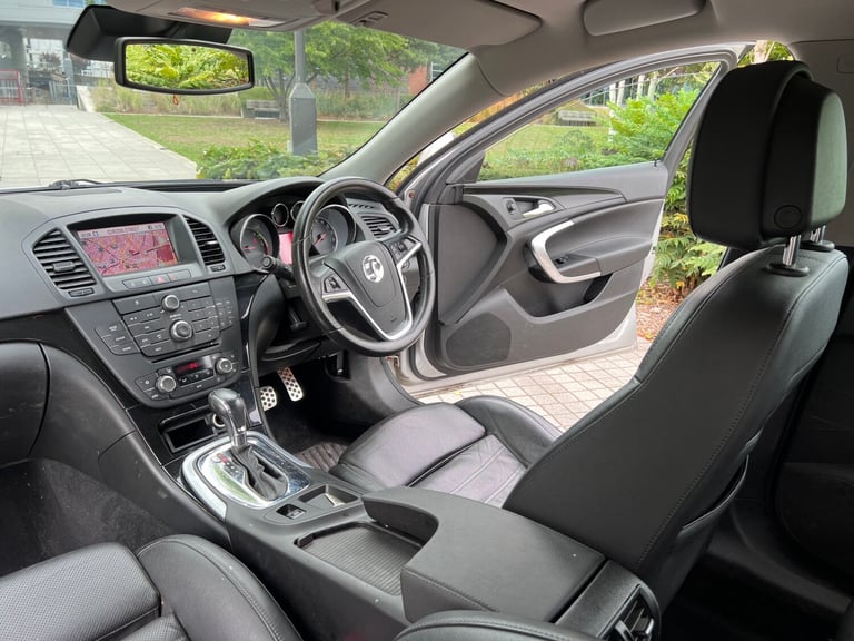 2010 Vauxhall Insignia 2.0 CDTi SRi Nav [160] 5dr Auto HATCHBACK Diesel Automatic