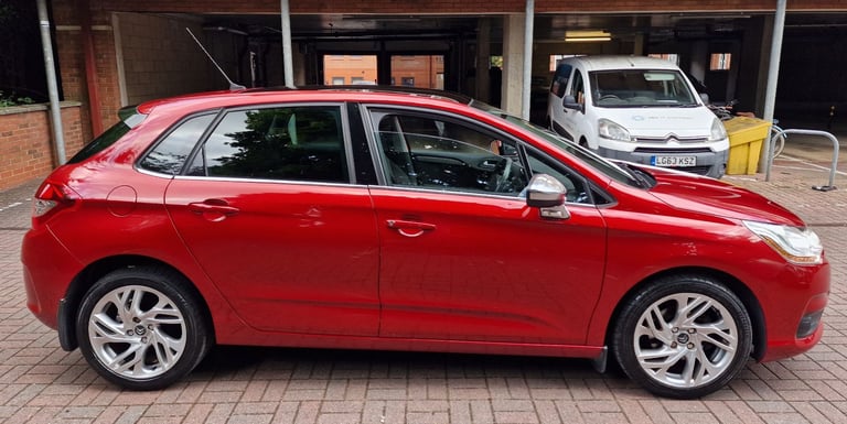 Citroen, C4, Hatchback, 2015, Manual, 1598 (cc), 5 doors