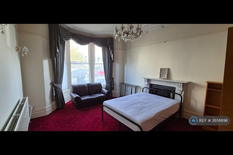 1 bedroom in Lockyer Road, Plymouth, PL3 (#2656896)