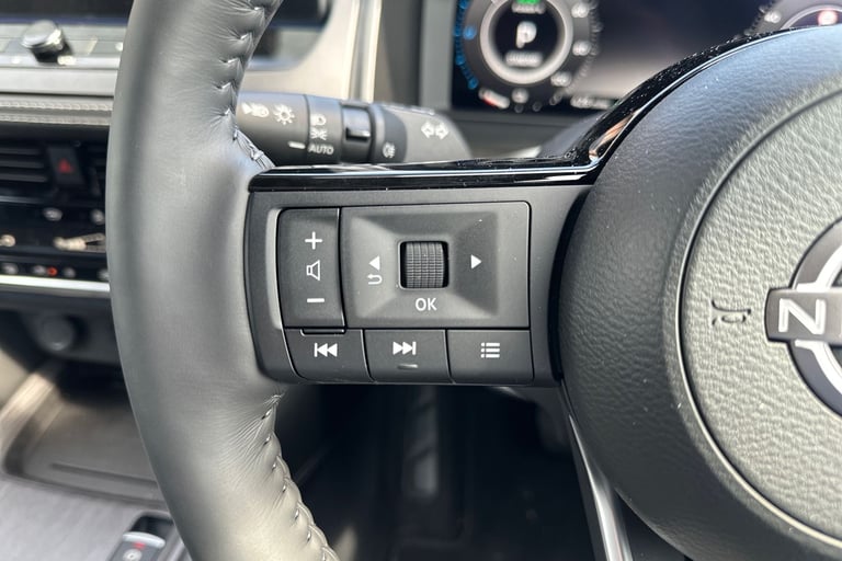 2025 Nissan Qashqai 1.5 E-Power Tekna [Bose] 5dr Auto Hatchback Hybrid Automatic