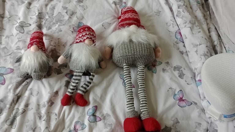 Christmas decorations gonk family set of 3 gonks