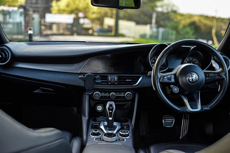 Alfa Romeo, GIULIA, Saloon, 2021, Semi-Auto, 1995 (cc), 4 doors