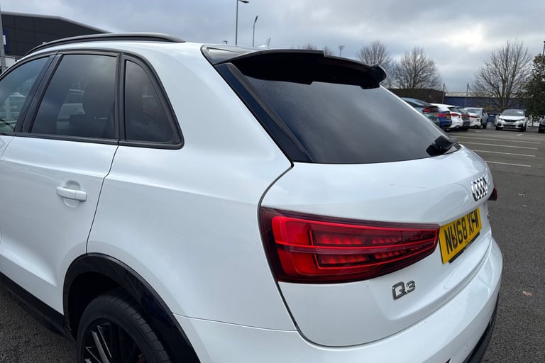 2018 Audi Q3 2.0 TDI Black Edition 5dr ESTATE DIESEL Manual