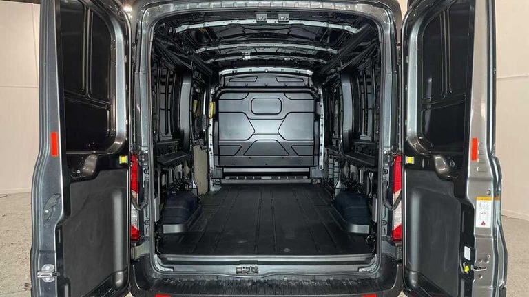  Ford E-Transit 135kW 68kWh H2 Trend Van Auto Medium Roof Van Electric Automatic