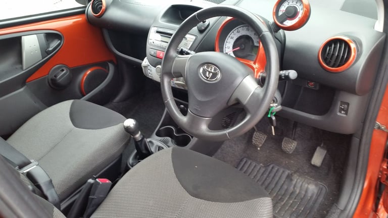*!*BARGAIN*!* 2012 Toyota Aygo 1 Litre **FULL YEARS MOT** **£20 road tax** C1 107