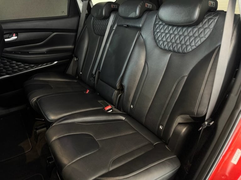 2019 Hyundai Santa Fe 2.2 CRDi Premium SE SUV 5dr Diesel Auto 4WD Euro 6 (s/s) 7 Seat (200 ps) ES...