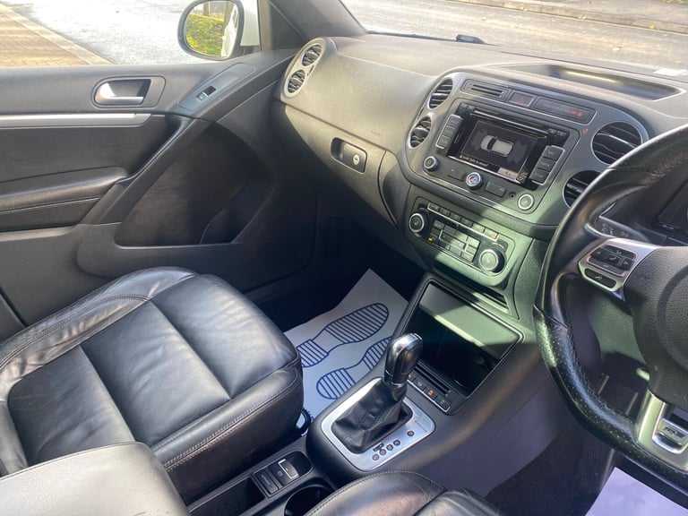 2013 Volkswagen Tiguan 2.0 TDi BlueMotion Tech R-Line 177 5dr DSG ESTATE Diesel Automatic