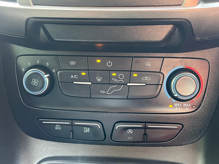 2019 FORD TRANSIT L2 LWB EURO 6 1.5 TREND FITTERS / SUPERVISORS VAN **AIR-CON**