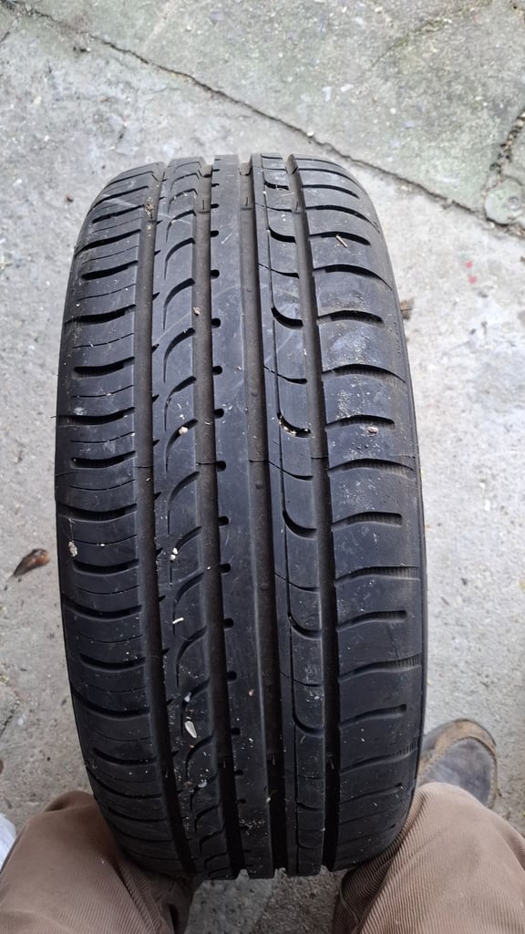 image for Alloy wheel and tyre