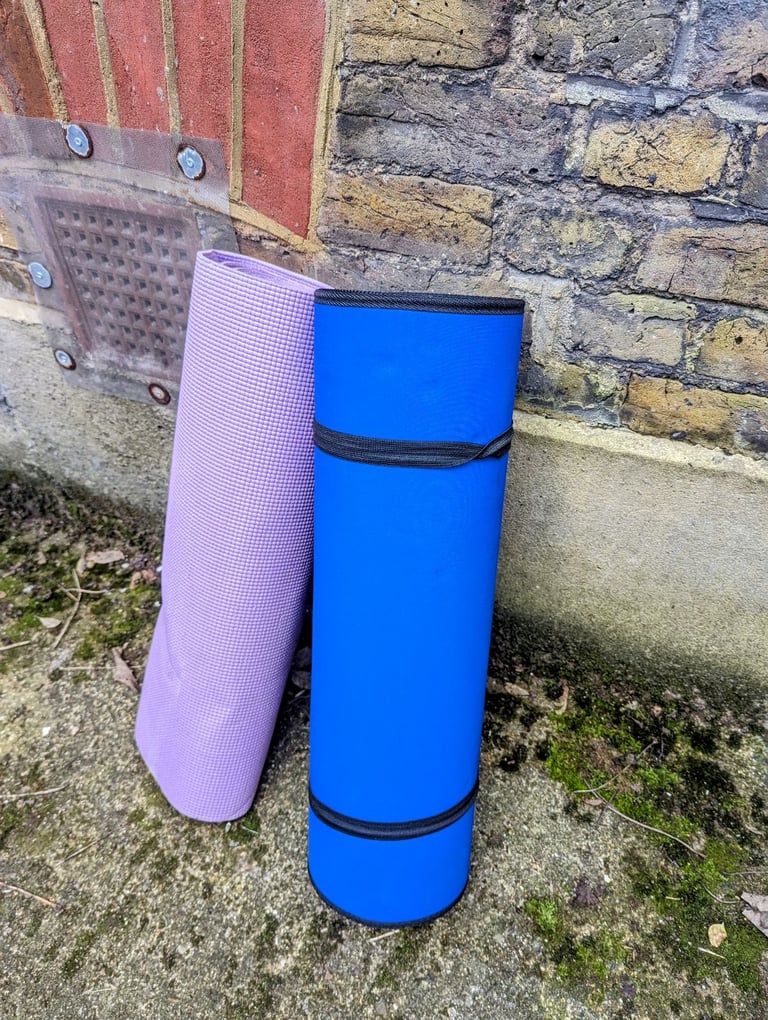 VARIOUS YOGA MATS/YOGA EQUIPMENT