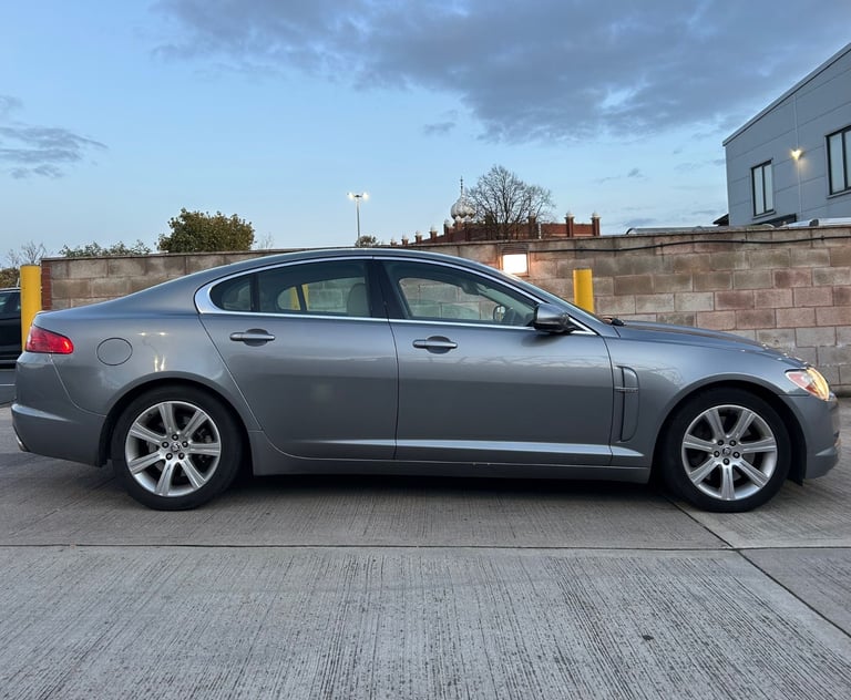 AUTO 2010 JAGUAR XF 3.0 V6 LUXURY 241 BHP 2 KEYS NOT LEON FR X TYPE XJ 530D 330D C350 CDI A45 A6 A5