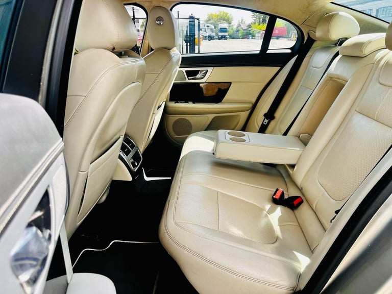 2012 Jaguar XF 3.0d S V6 Portfolio Auto Euro 5 (s/s) 4dr SALOON Diesel Automatic