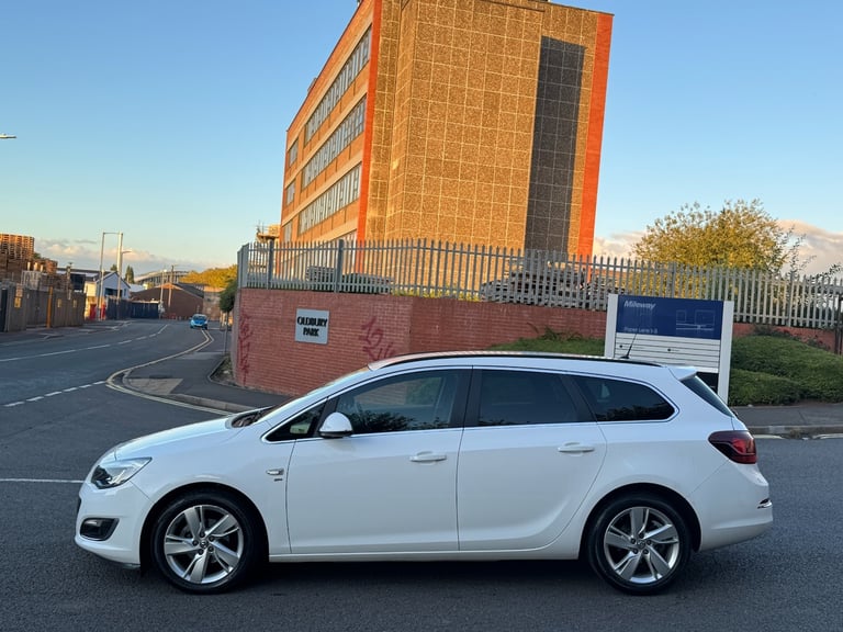 2014 Vauxhall Astra 1.6i 16V SRi 5dr ESTATE Petrol Manual