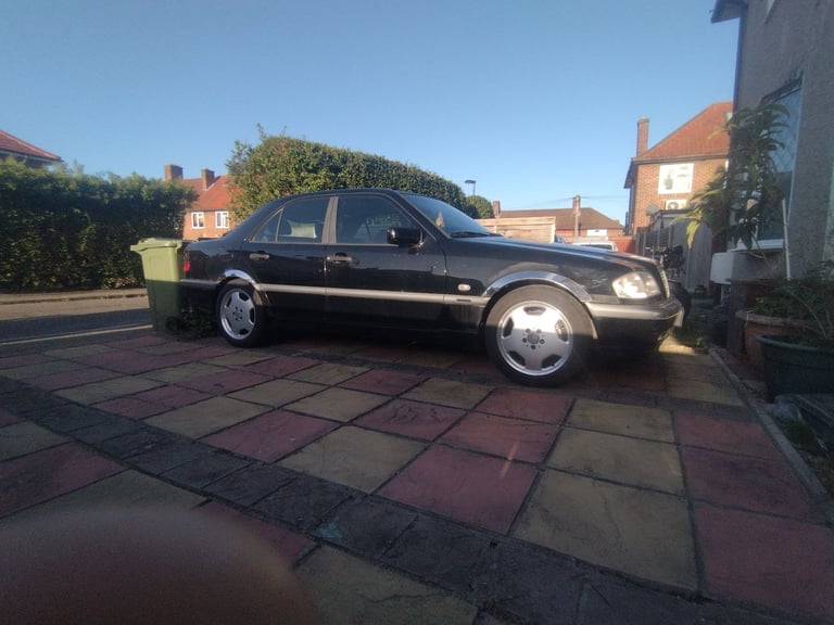 Mercedes-Benz, C CLASS, Saloon, 1998, Manual, 1799 (cc), 4 doors