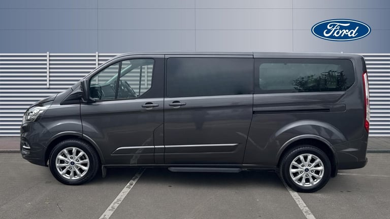2022 Ford Tourneo Custom 2.0 EcoBlue 150ps Low Roof 8 Seater Titanium MPV DIESEL Manual