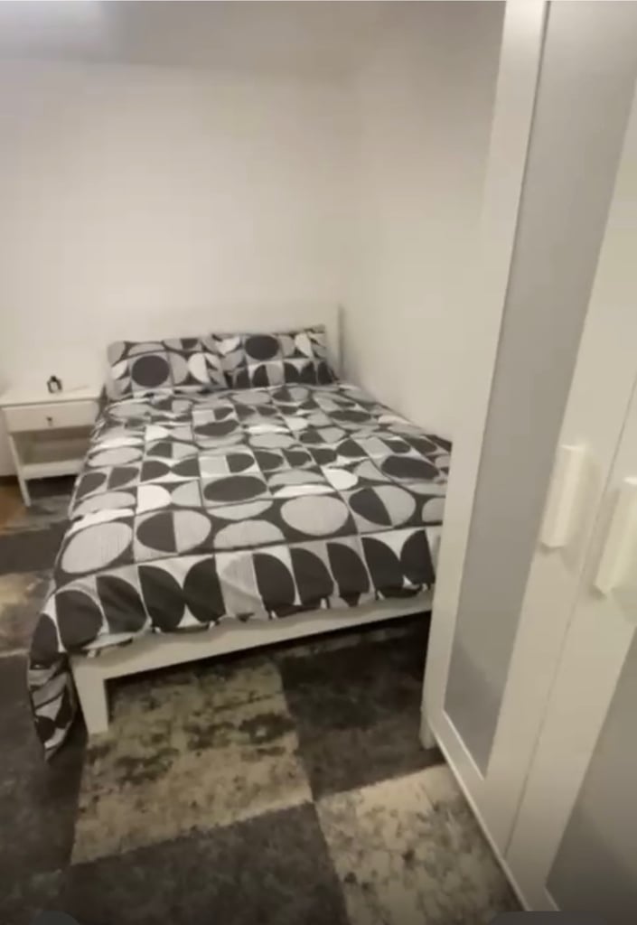 Room available 