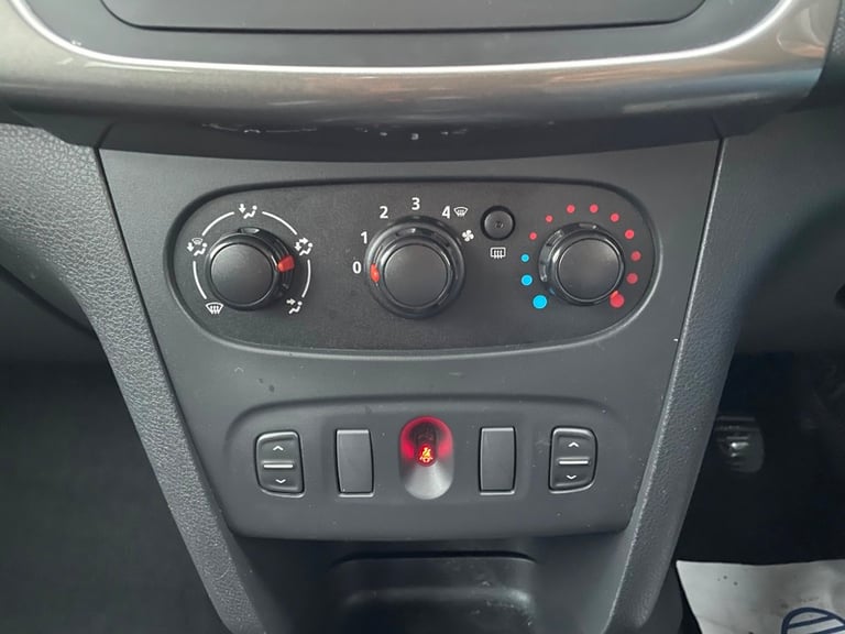 2014 Dacia Sandero STEPWAY AMBIANCE 0.9 TCE HATCHBACK Petrol Manual