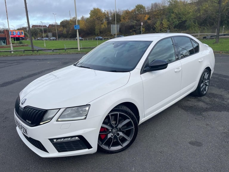 2019 Skoda Octavia 2.0 TSI 245 vRS 5dr [Black Pack] HATCHBACK PETROL Manual