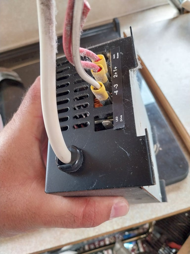 Zig x7 caravan battery charger 