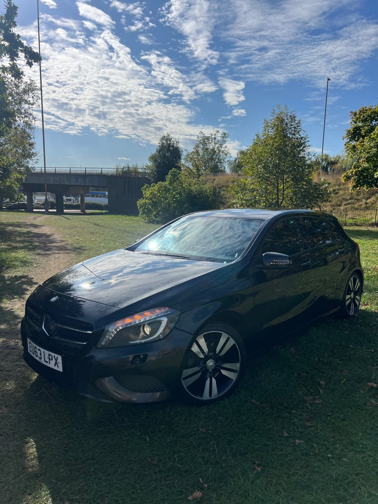 MERCEDES-BENZ A200 SPORT 2014